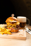 Bomba burgery v Teátru
