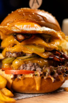 Bomba burgery v Teátru