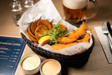 Smažené týdny v Teátru